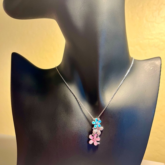Jewelry - Whimsical Blue and Pink Flower Pendant Necklace